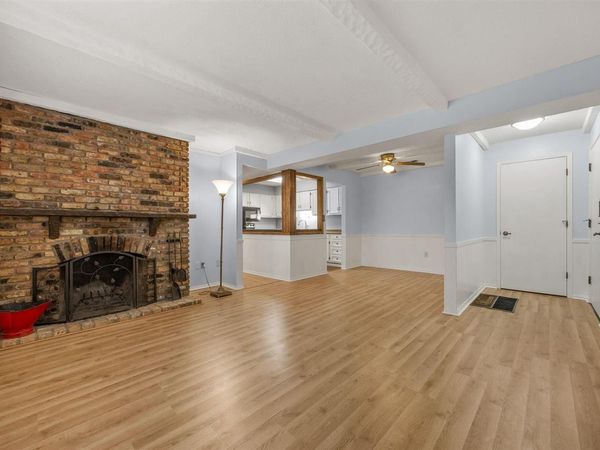 1512 1st Ave, Coralville, IA 52241