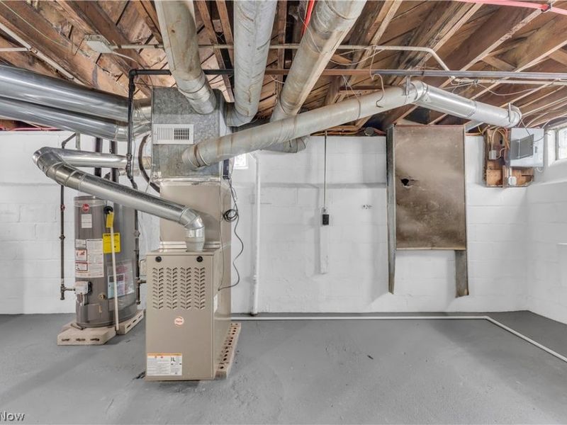 16210 Judson Drive, Cleveland, OH 44128 Photo 24