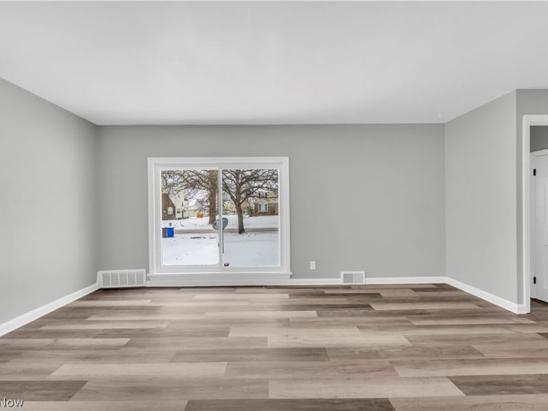 16210 Judson Drive, Cleveland, OH 44128 Photo 4