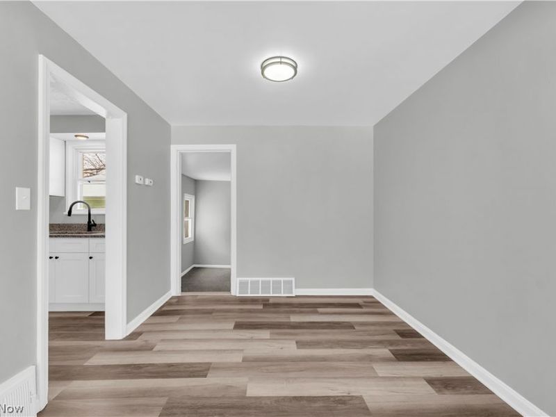 16210 Judson Drive, Cleveland, OH 44128 Photo 5