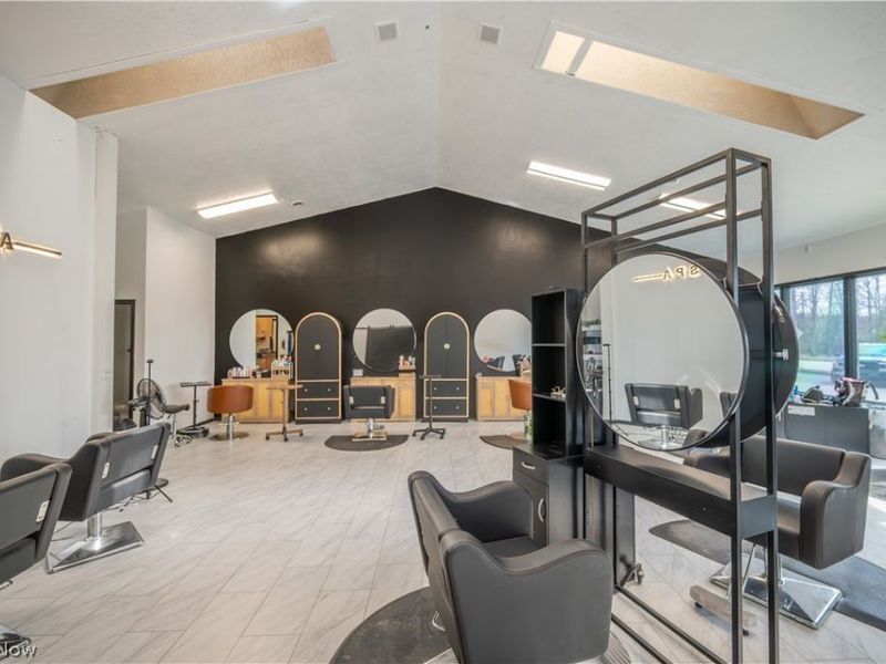 7393 California Avenue, Youngstown, OH 44512 Photo 6