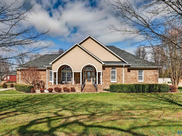 19 Hancock Road, Fayetteville, TN 37334