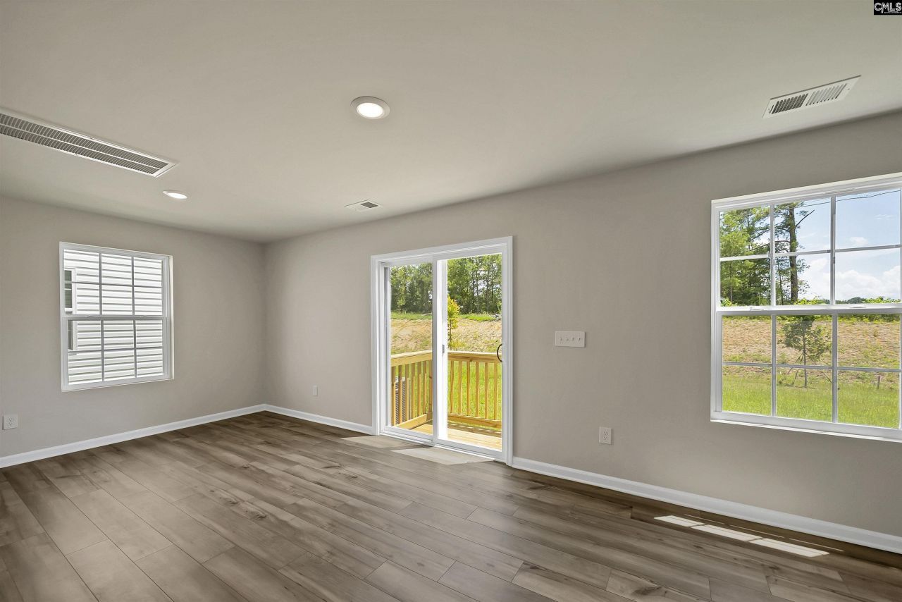 2091 Rexford Court  Photo 10