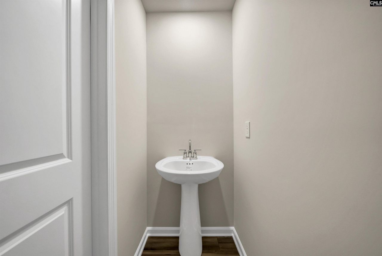 2091 Rexford Court  Photo 17