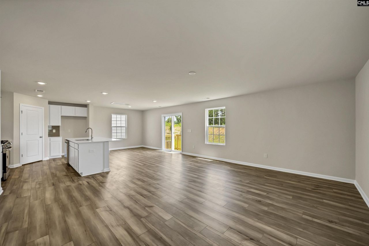 2091 Rexford Court  Photo 6