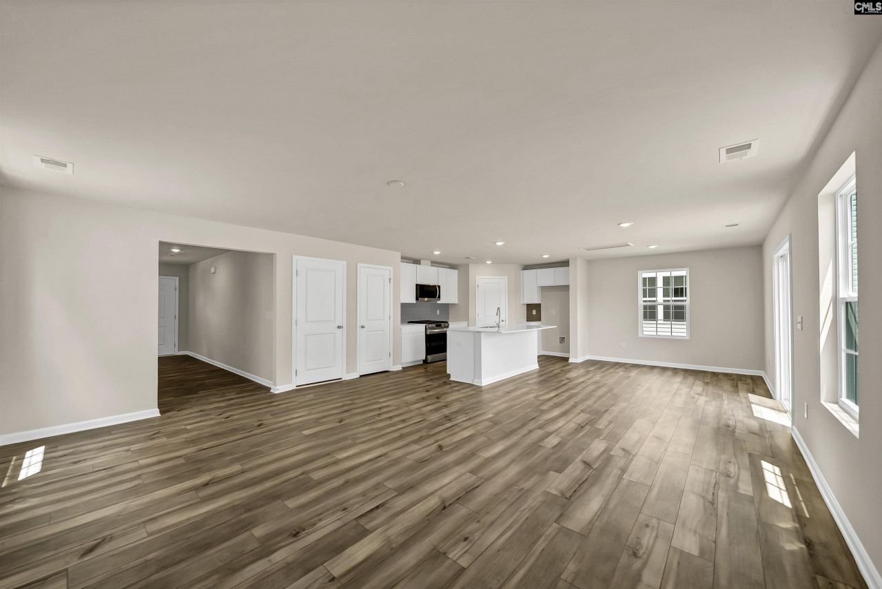 2091 Rexford Court  Photo 7