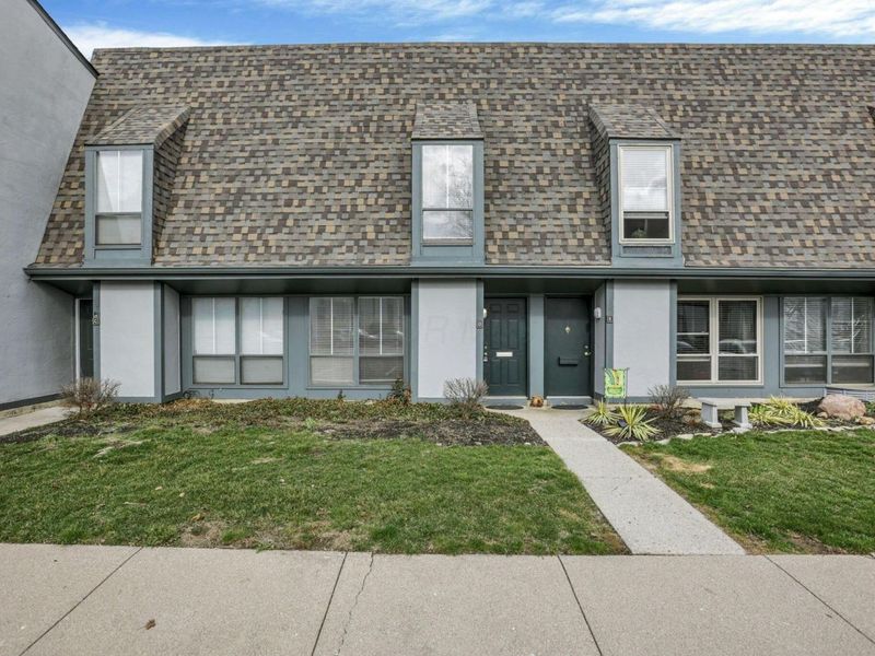 1022 Galliton Court, Unit D, Columbus, OH 43220 Photo 1