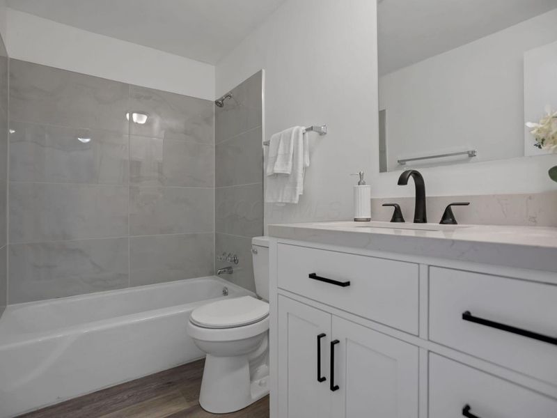 1022 Galliton Court, Unit D, Columbus, OH 43220 Photo 15