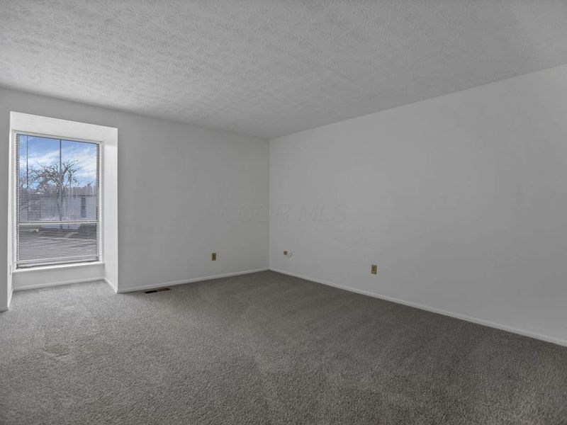 1022 Galliton Court, Unit D, Columbus, OH 43220 Photo 19