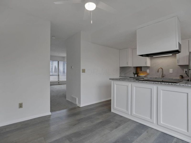 1022 Galliton Court, Unit D, Columbus, OH 43220 Photo 6