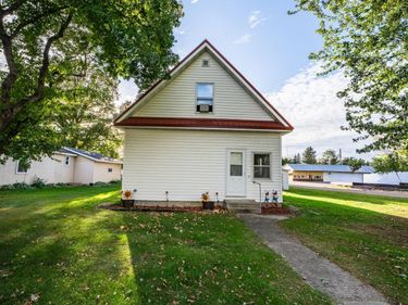 502 Degraff Avenue, Swanville, MN 56382