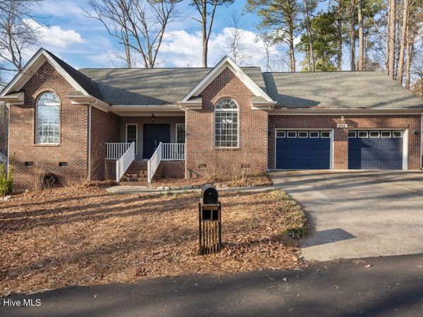 1711 Chateau Circle, Sanford, NC 27332