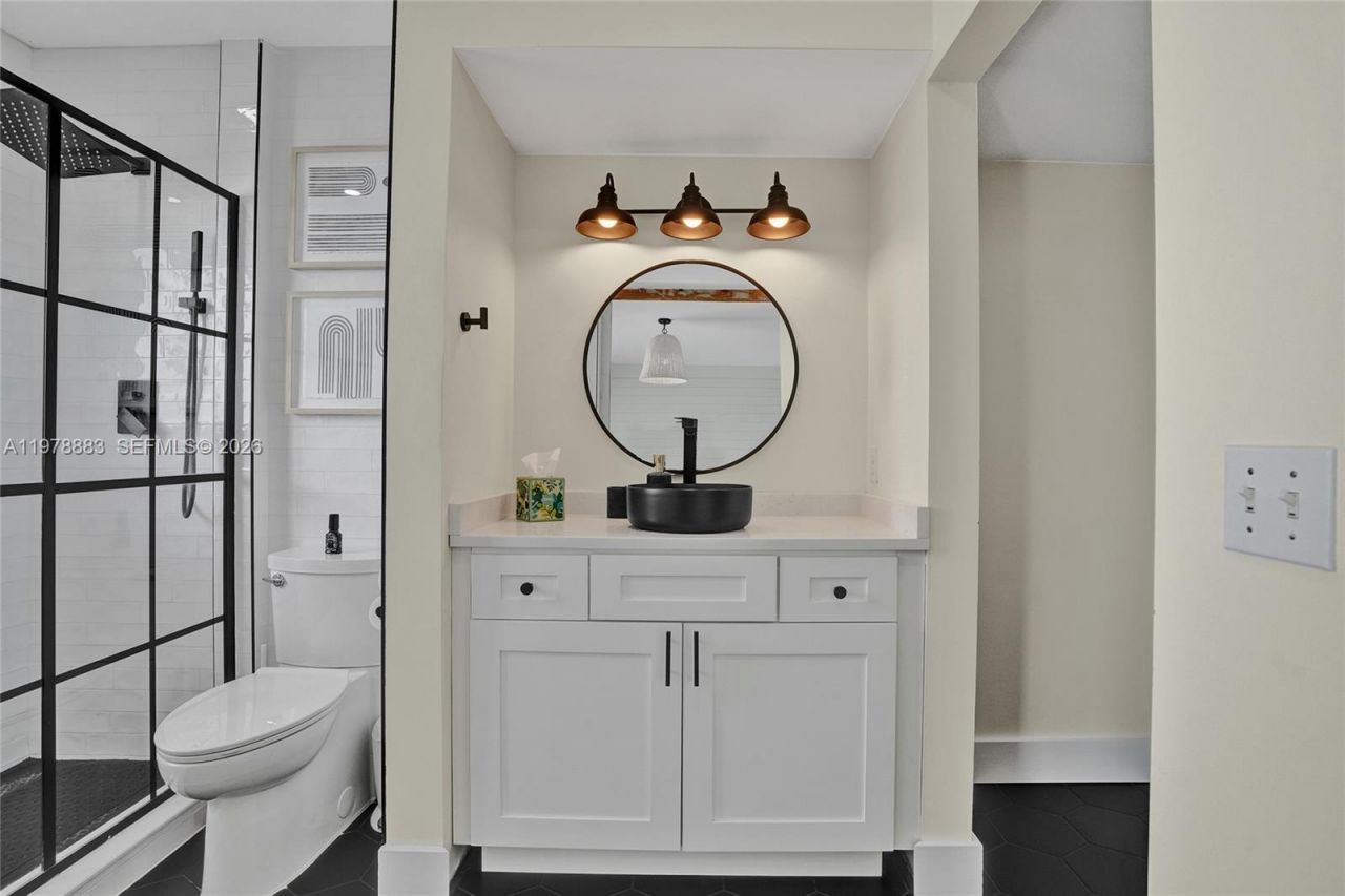 20822 San Simeon Way, Unit 103, Miami, FL 33179 Photo