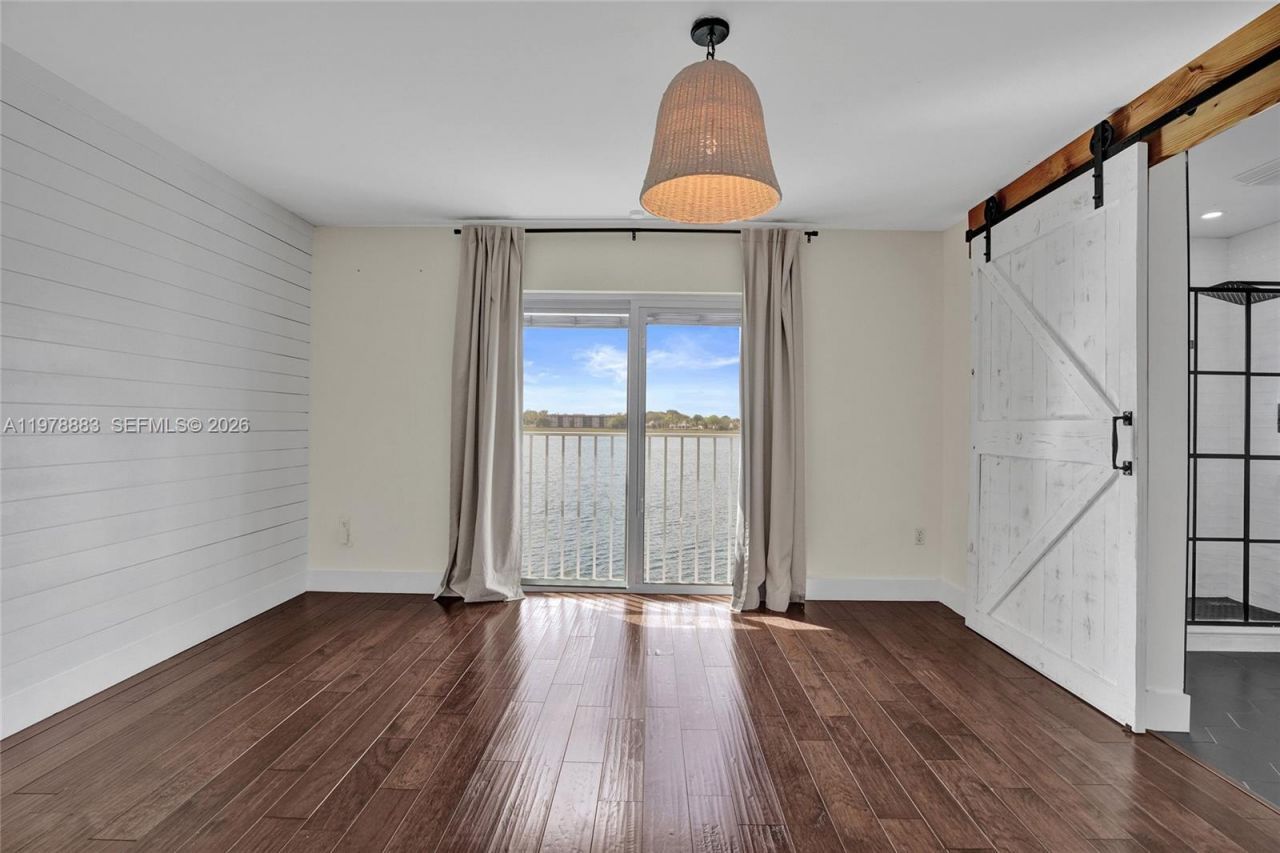 20822 San Simeon Way, Unit 103, Miami, FL 33179 Photo