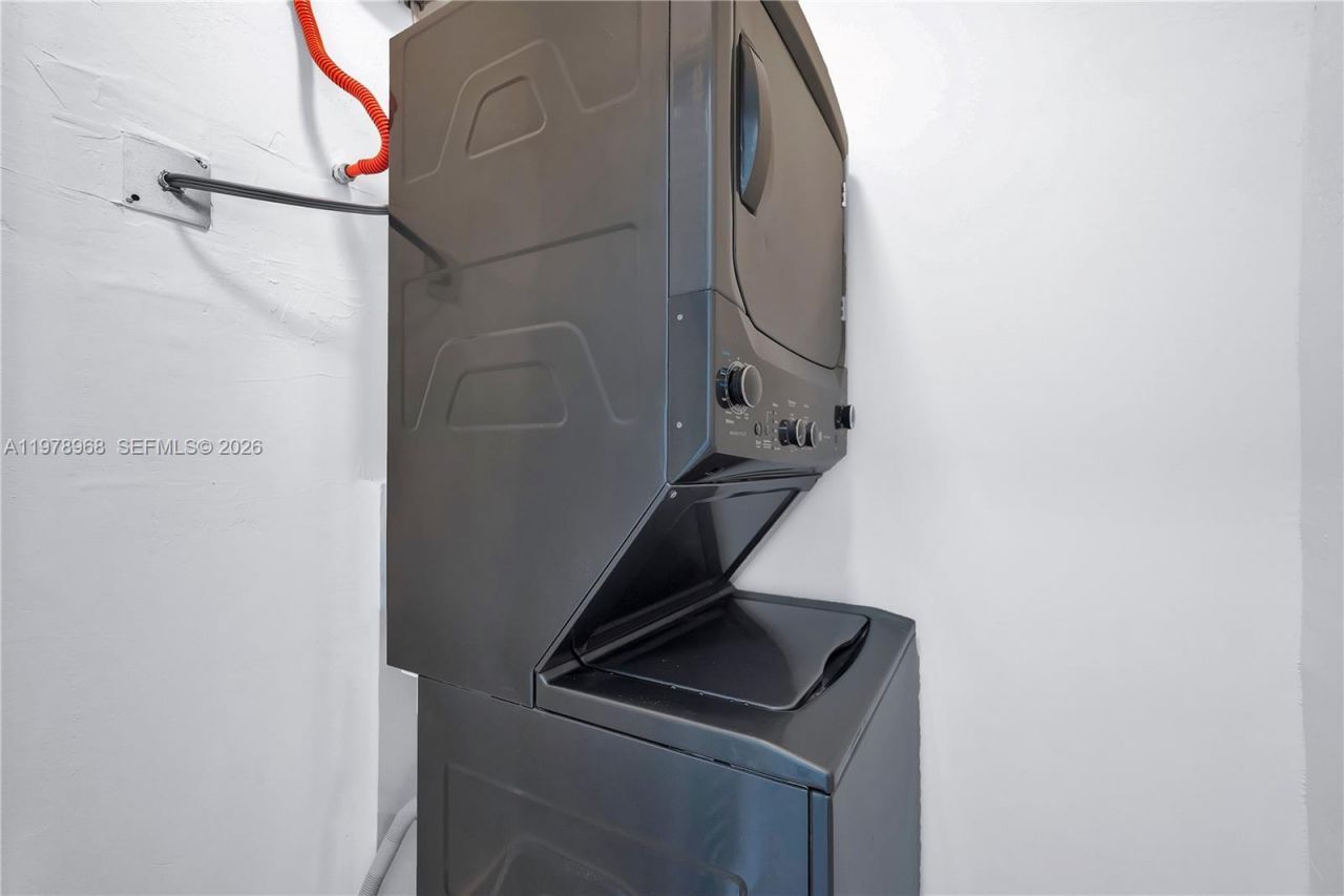 15991 NE 18th Pl, Unit 3, North Miami Beach, FL 33162 Photo