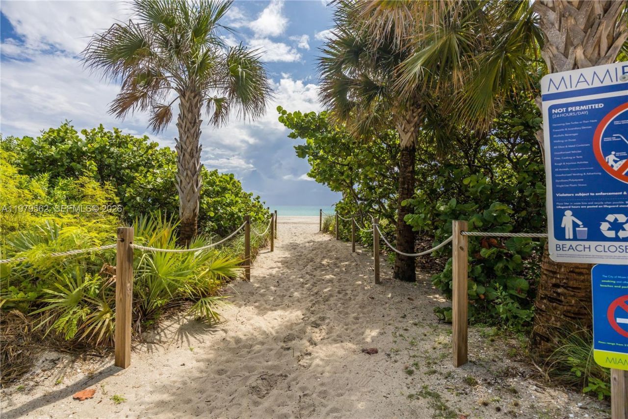 5055 Collins Ave, Unit 5N, Miami Beach, FL 33140 Photo