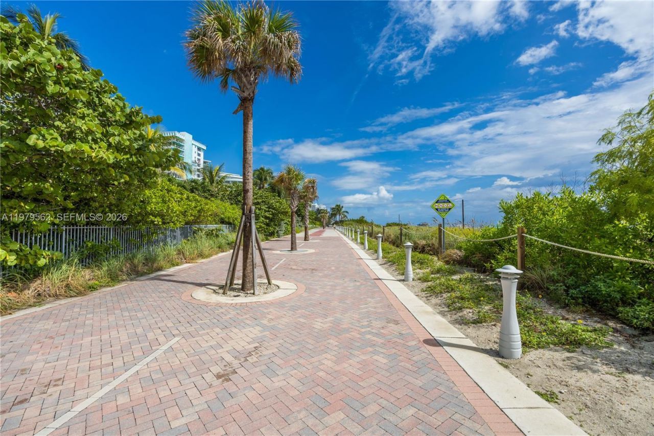 5055 Collins Ave, Unit 5N, Miami Beach, FL 33140 Photo