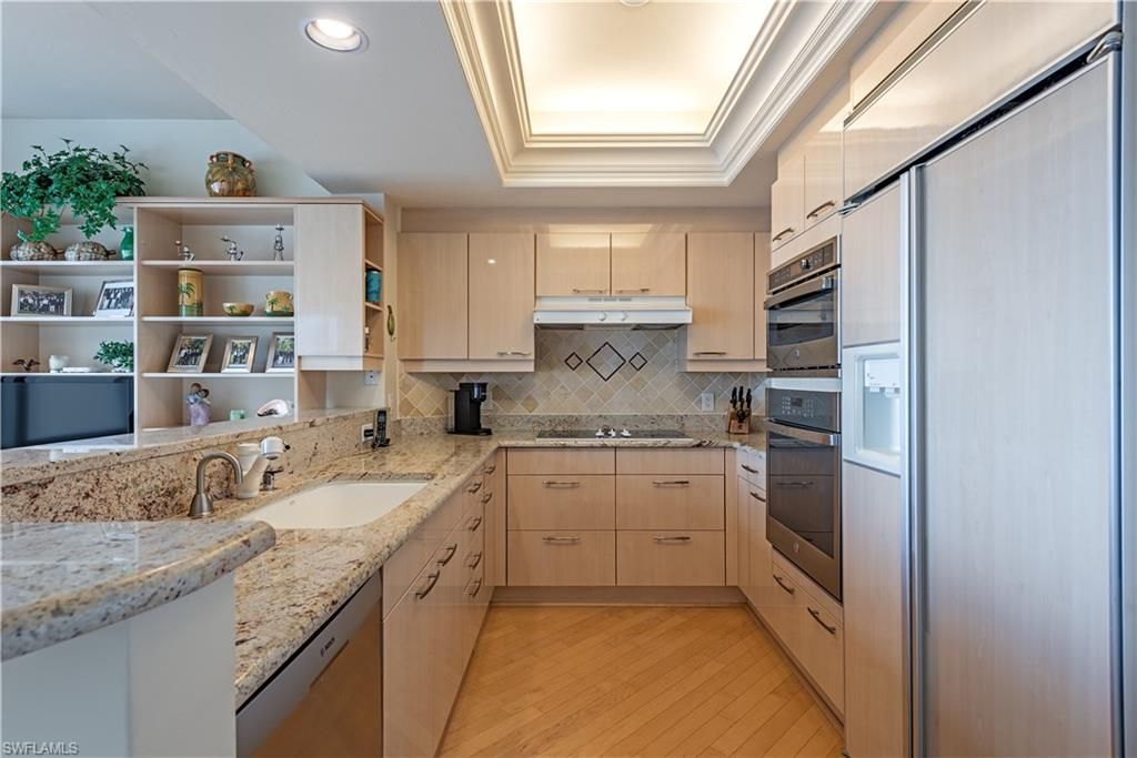 7117 Pelican Bay Blvd, Unit 701, Naples, FL 34108 Photo