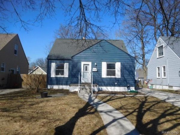 13680 Borgman Street, Oak Park, MI 48237