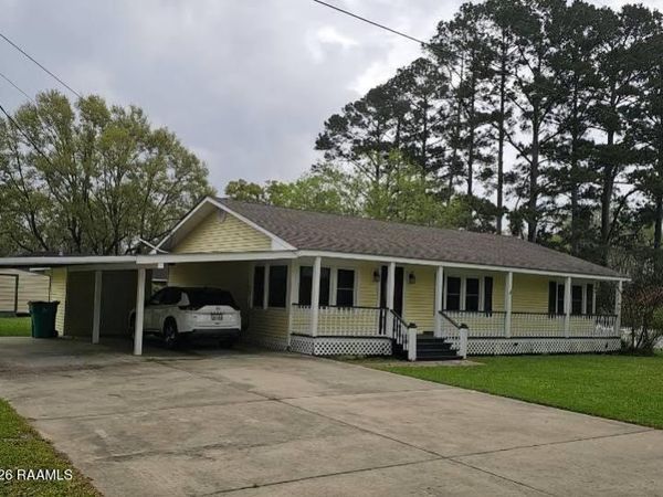 128 Camelia Drive, Opelousas, LA 70570
