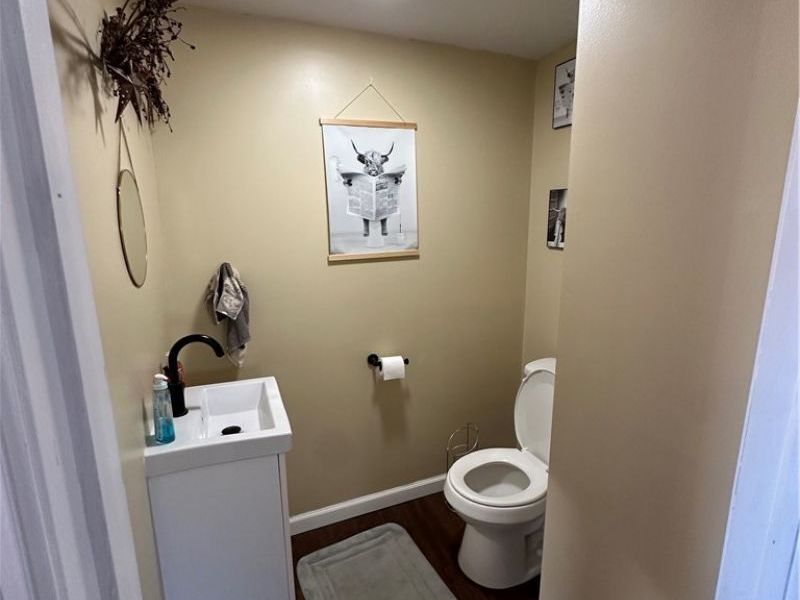 6123 Fairdale Drive, Cambridge, OH 43725 Photo 12