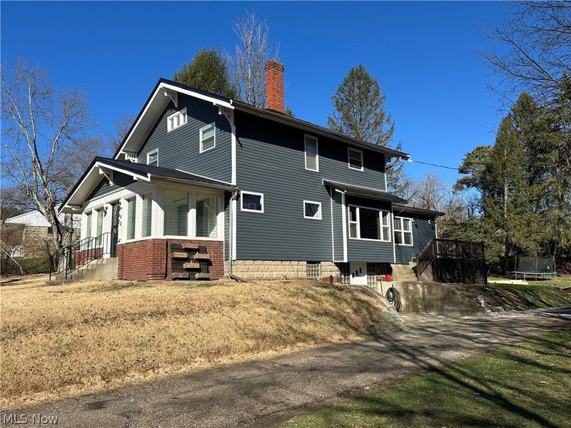 6123 Fairdale Drive, Cambridge, OH 43725 Photo 2