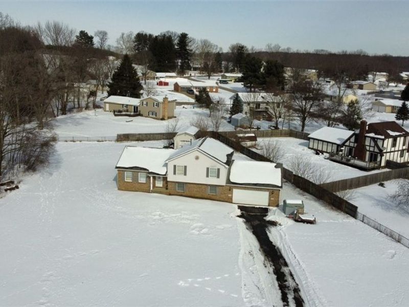 5450 Erie Avenue NW, Canal Fulton, OH 44614 Photo 3