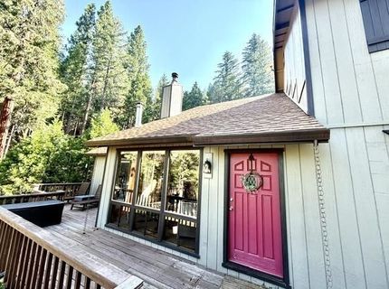 6867 Almanor Lake Estates Drive, Lake Almanor, CA 96137 Photo