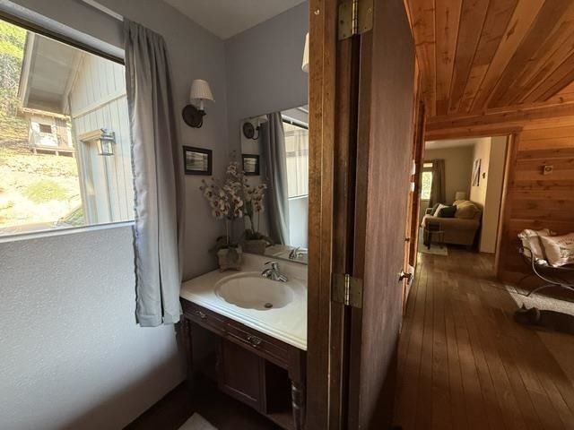 6867 Almanor Lake Estates Drive, Lake Almanor, CA 96137 Photo