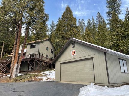 6867 Almanor Lake Estates Drive, Lake Almanor, CA 96137 Photo