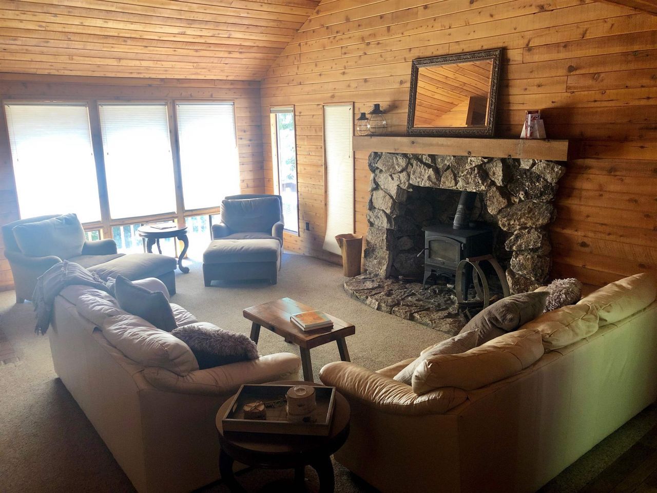 6867 Almanor Lake Estates Drive, Lake Almanor, CA 96137 Photo