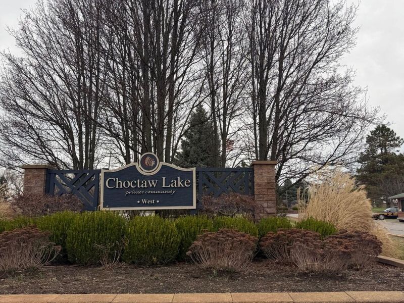 1264 W Choctaw Drive, London, OH 43140 Photo 14