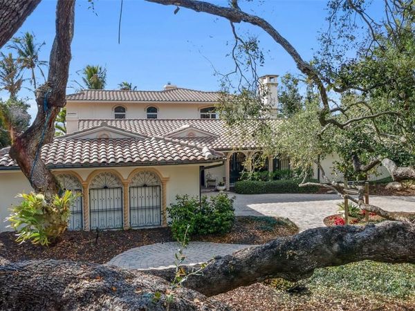 1504 S LODGE DRIVE, SARASOTA, FL 34239