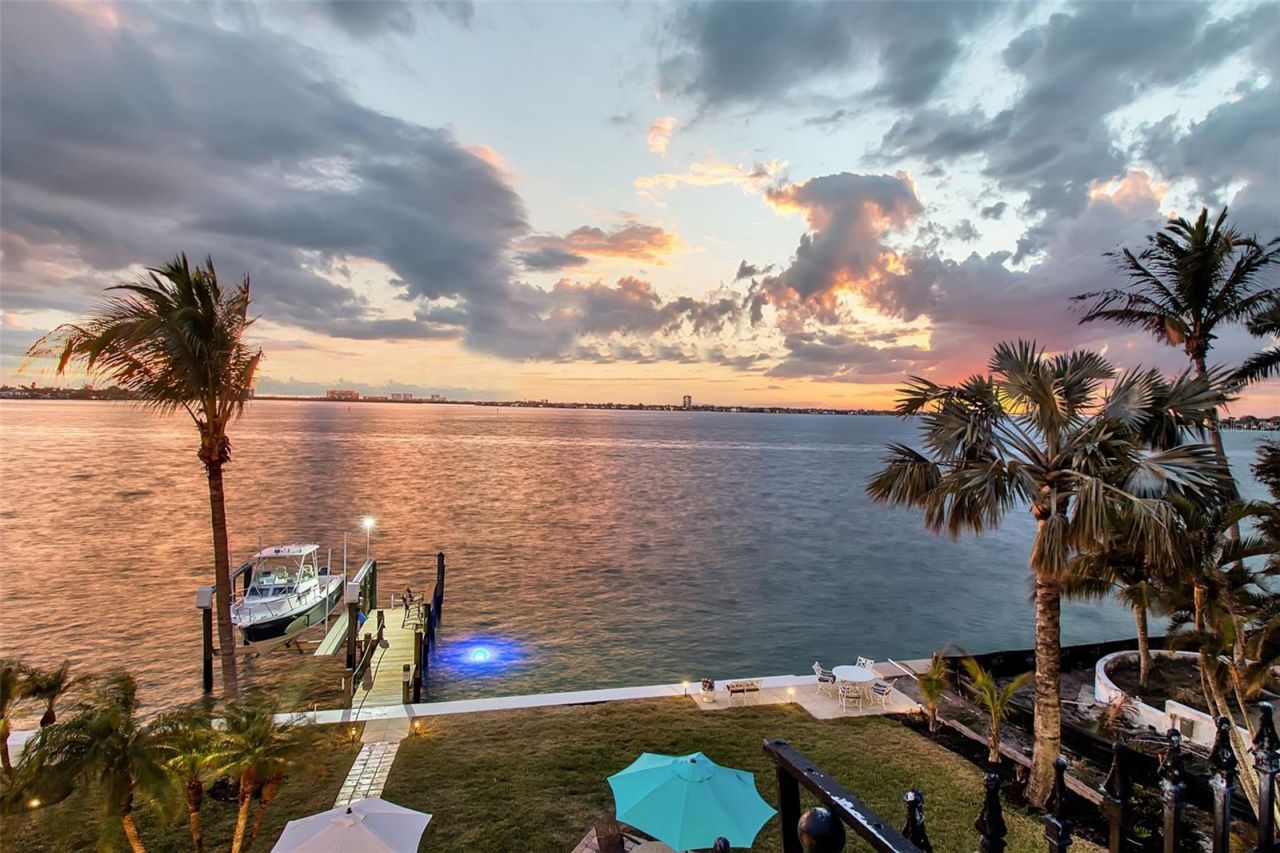 1504 S Lodge Drive, Sarasota, FL 34239 Photo