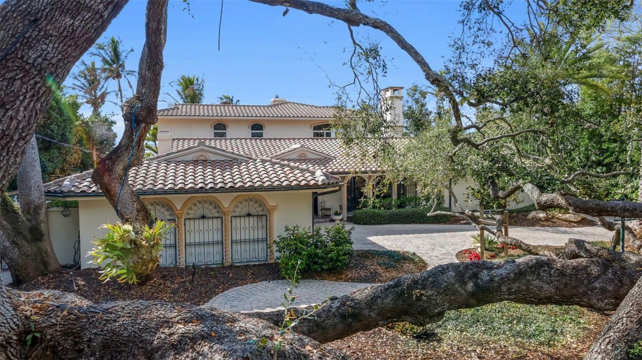 1504 S Lodge Drive, Sarasota, FL 34239 Photo