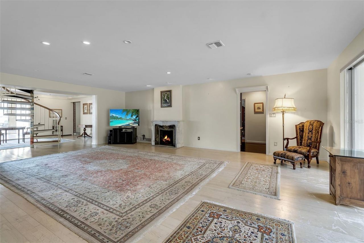 1504 S Lodge Drive, Sarasota, FL 34239 Photo