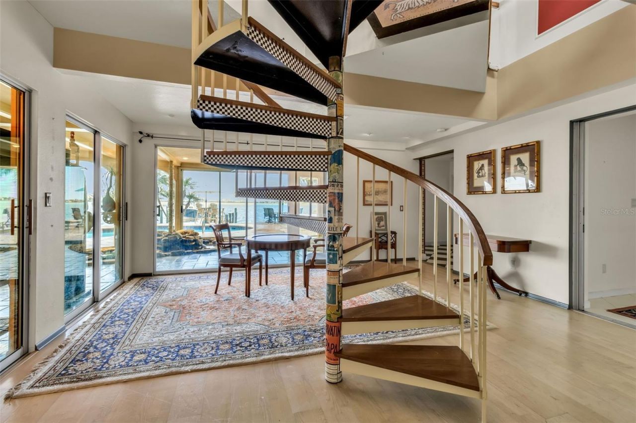 1504 S Lodge Drive, Sarasota, FL 34239 Photo