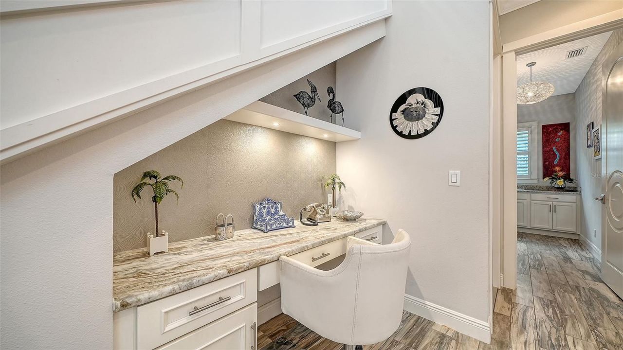 1794 Cunliff Lane, Sarasota, FL 34239 Photo