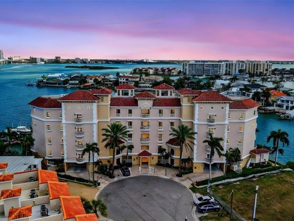 205 BRIGHTWATER DRIVE, Unit 202, CLEARWATER BEACH, FL 33767