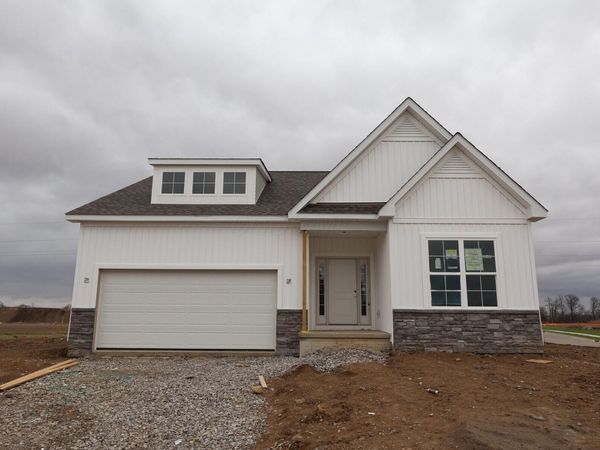 1464 Kenneth Drive, Delaware, OH 43015