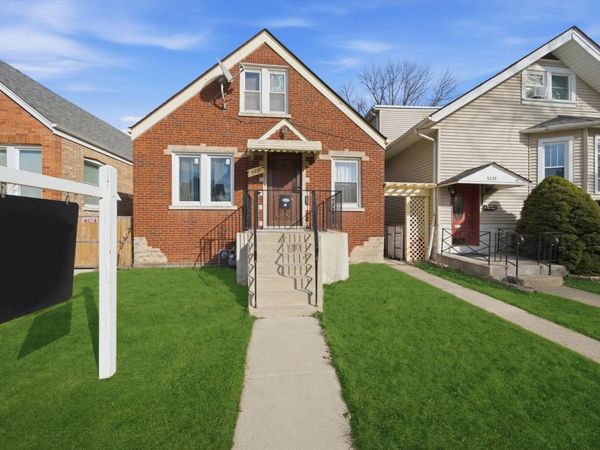 3227 Cuyler Avenue , Berwyn, IL 60402