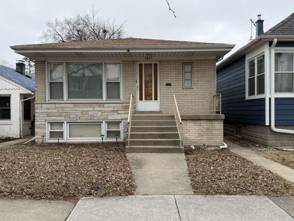 3847 N Oketo Avenue , Chicago, IL 60634