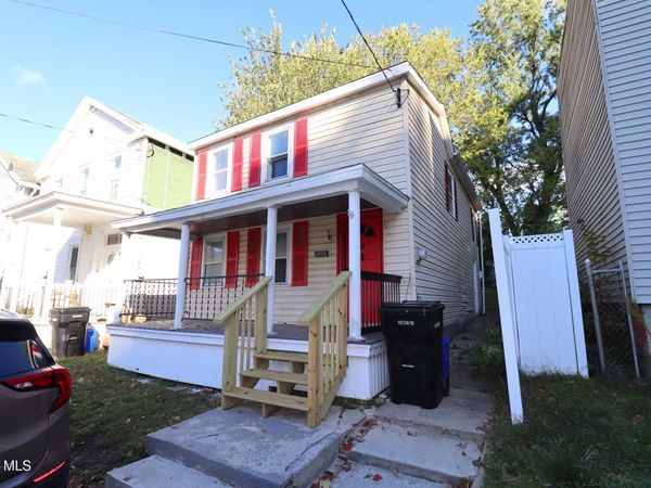 4 Mechanic Street, Troy, NY 12180