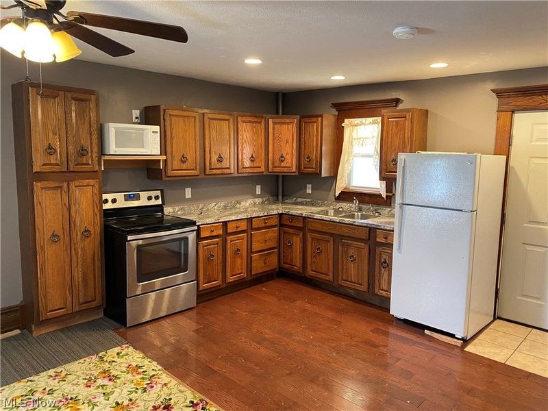 195 Case Avenue, Andover, OH 44003 Photo 12