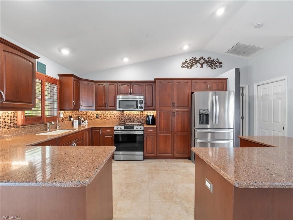 2138 SW 12th Pl, Cape Coral, FL 33991 Photo