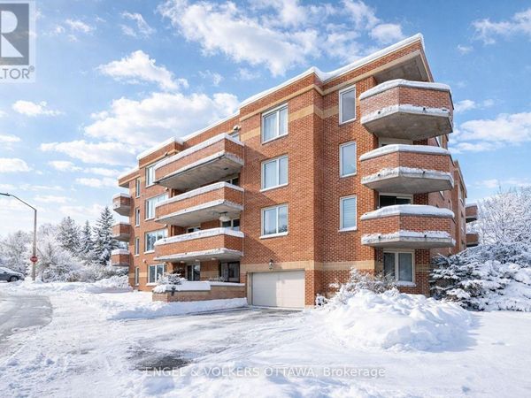 800 Mckellar Avenue, Unit 101, Ottawa, ON K2A2X5