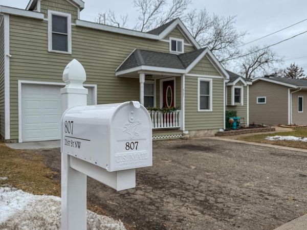 807 21st Street NW, Bemidji, MN 56601