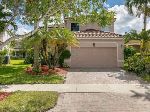 1032 Silktree Ln, Weston, FL 33327