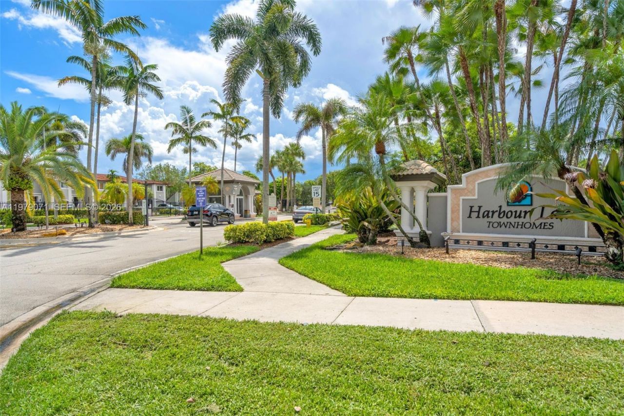 2883 SW 129th Ter, Miramar, FL 33027 Photo