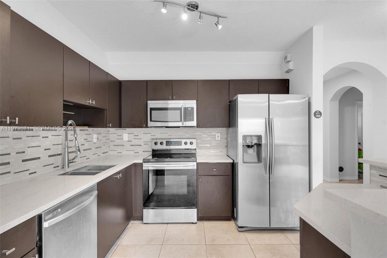 2883 SW 129th Ter, Miramar, FL 33027 Photo